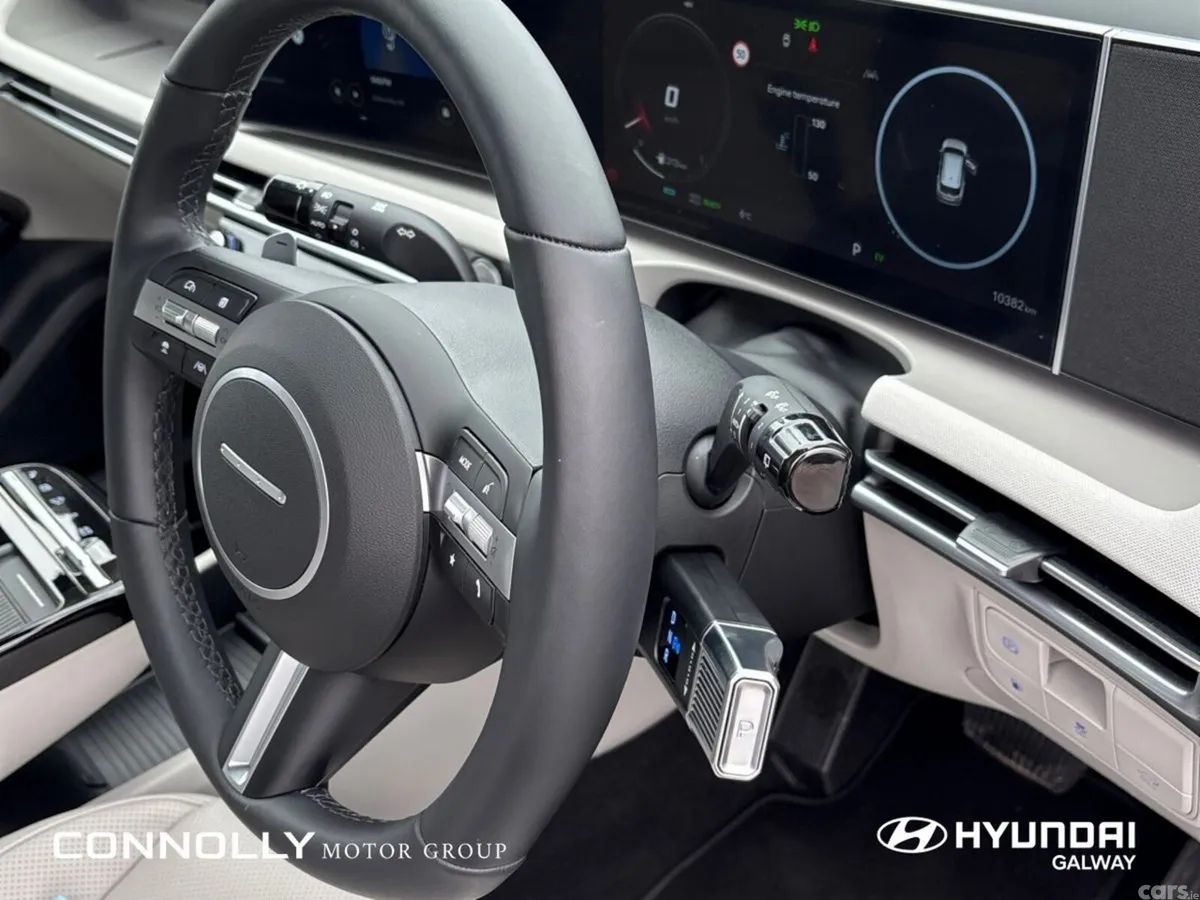 Hyundai Tucson SUV, Petrol Plug-in Hybrid, 2025, Black