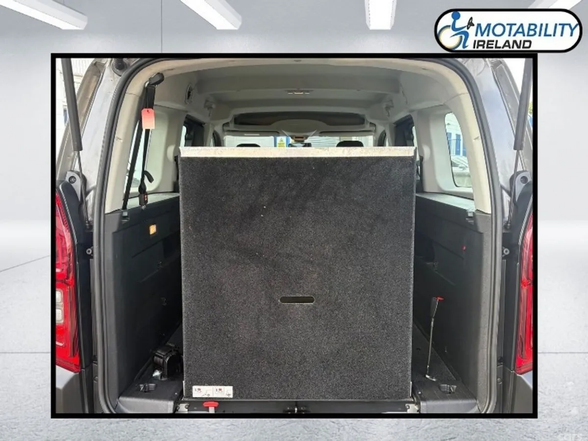 Citroen Berlingo Multispace MPV, Diesel, 2021, Grey