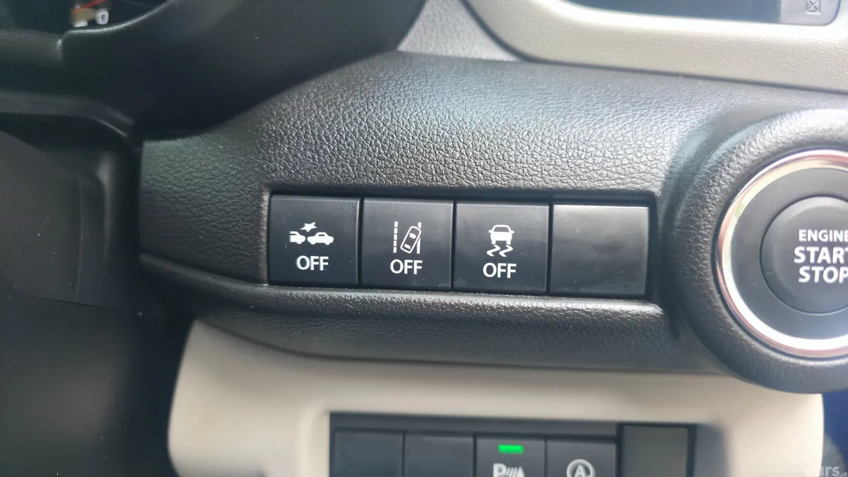Suzuki Swift Hatchback, Petrol Hybrid, 2024, Blue