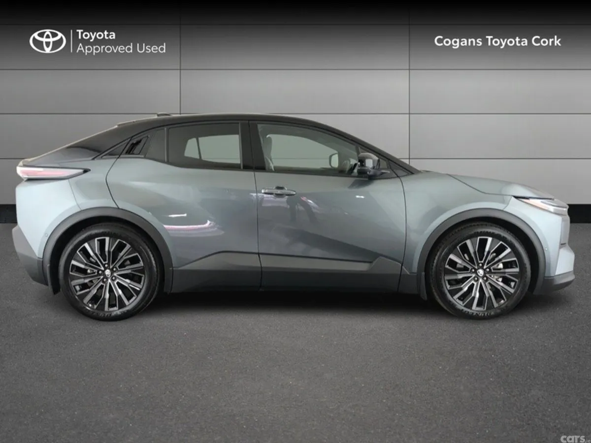 Toyota C-HR Estate, Electric, 2026, Green