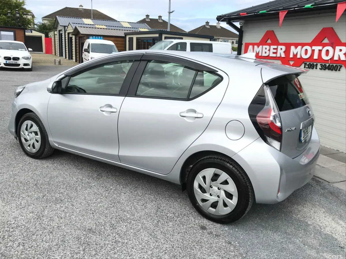 Toyota Aqua Hatchback, Petrol Hybrid, 2021, Silver