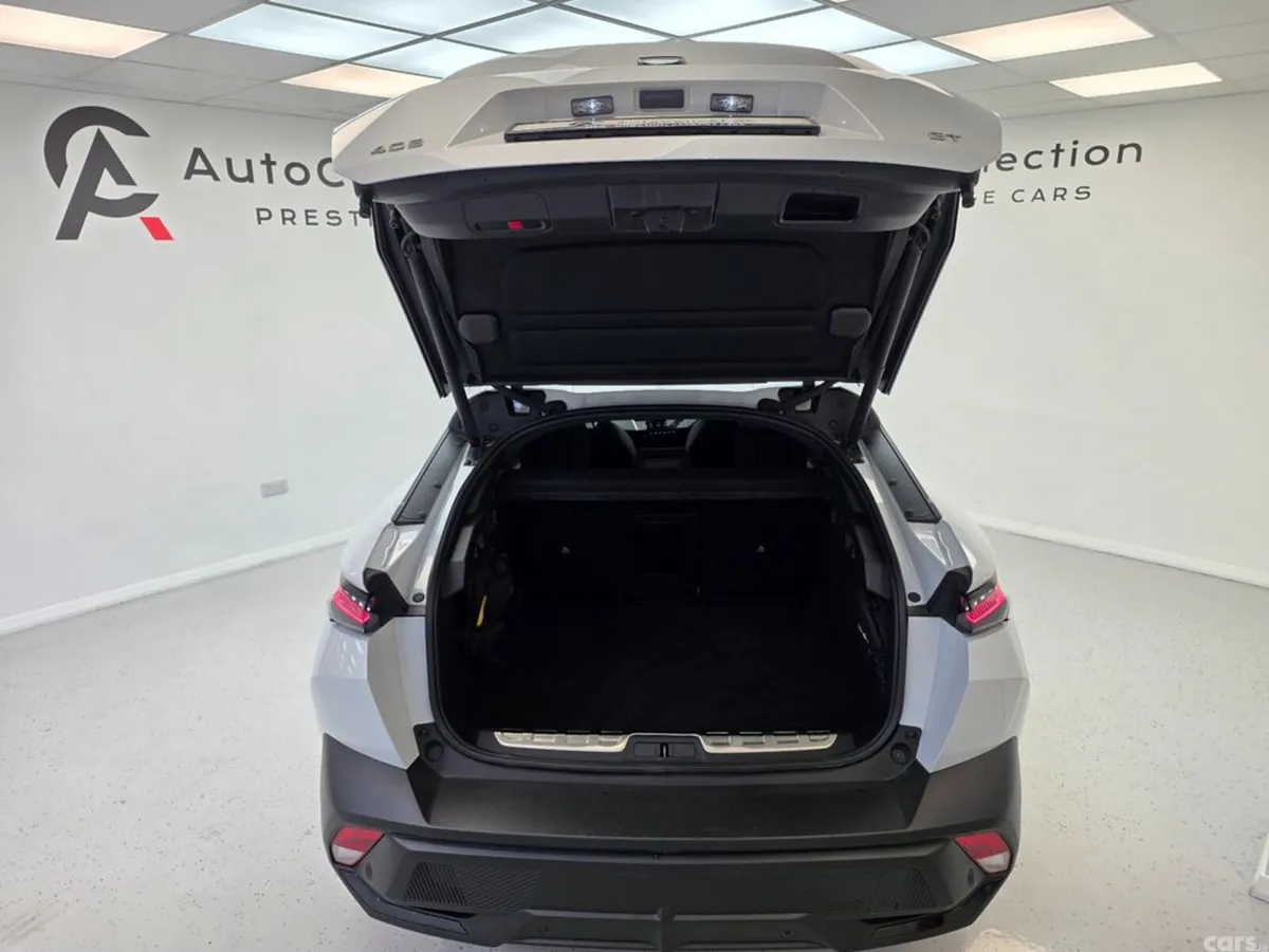 Peugeot 408 Hatchback, Petrol, 2024, White