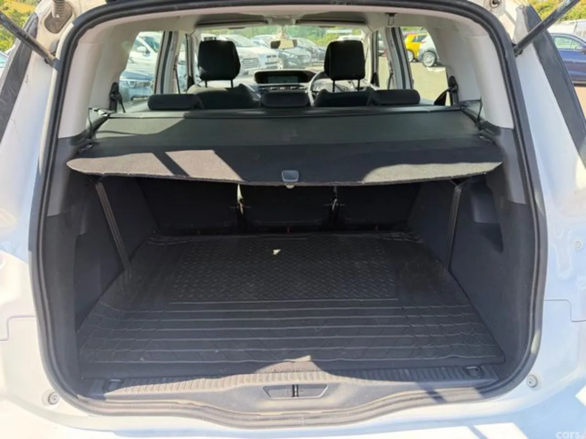 Citroen Grand C4 Picasso MPV, Petrol, 2019, White