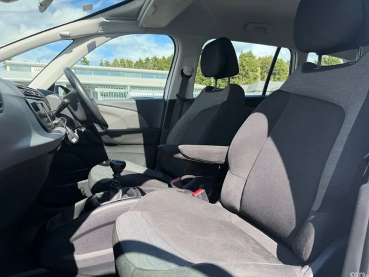 Citroen Grand C4 Picasso MPV, Petrol, 2019, White
