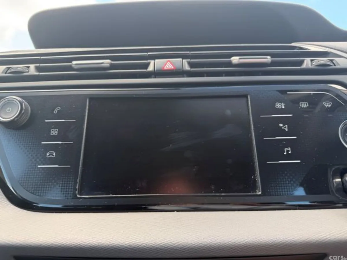 Citroen Grand C4 Picasso MPV, Petrol, 2019, White