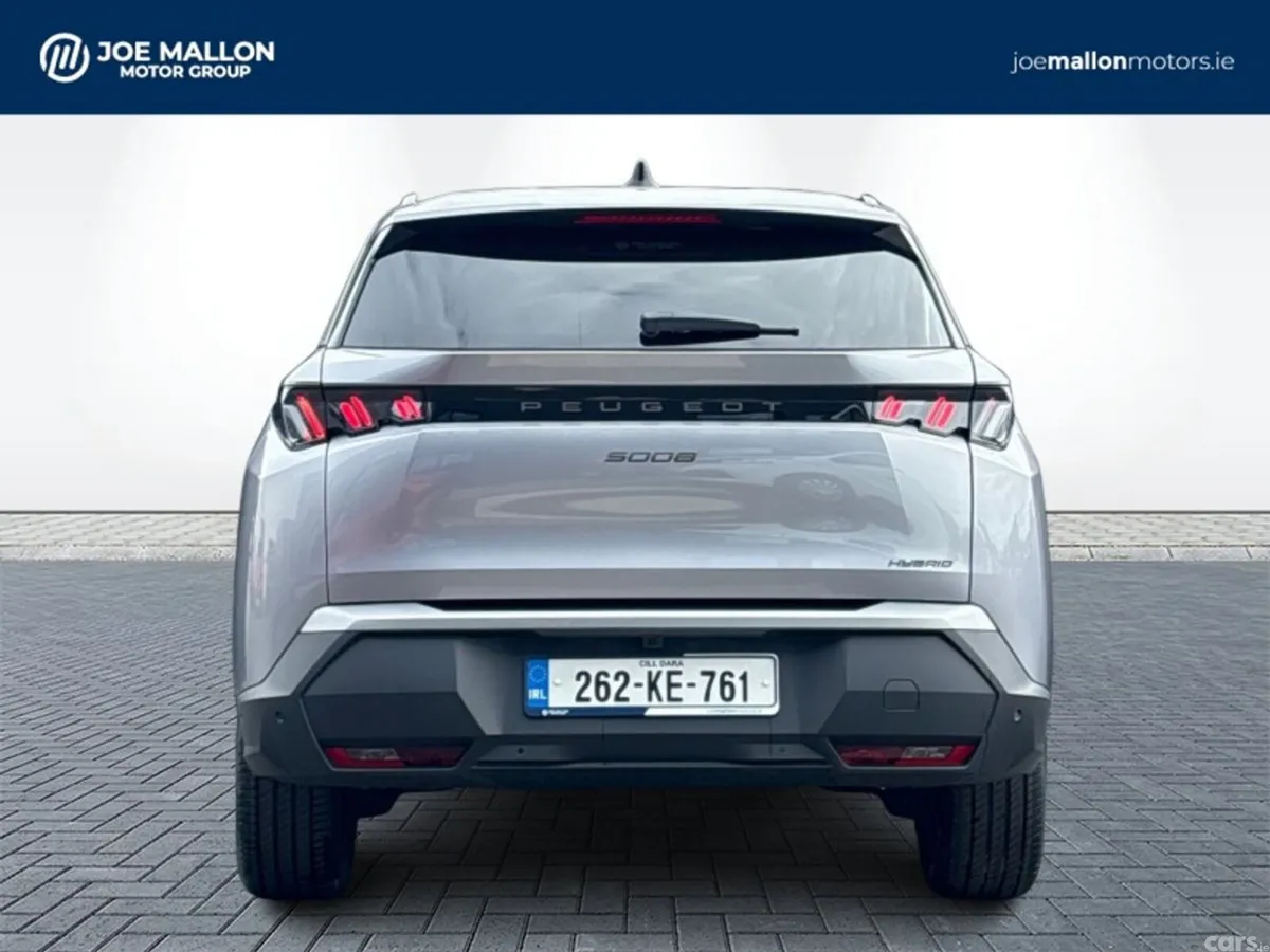 Peugeot 5008 MPV, Petrol, 2026, Grey