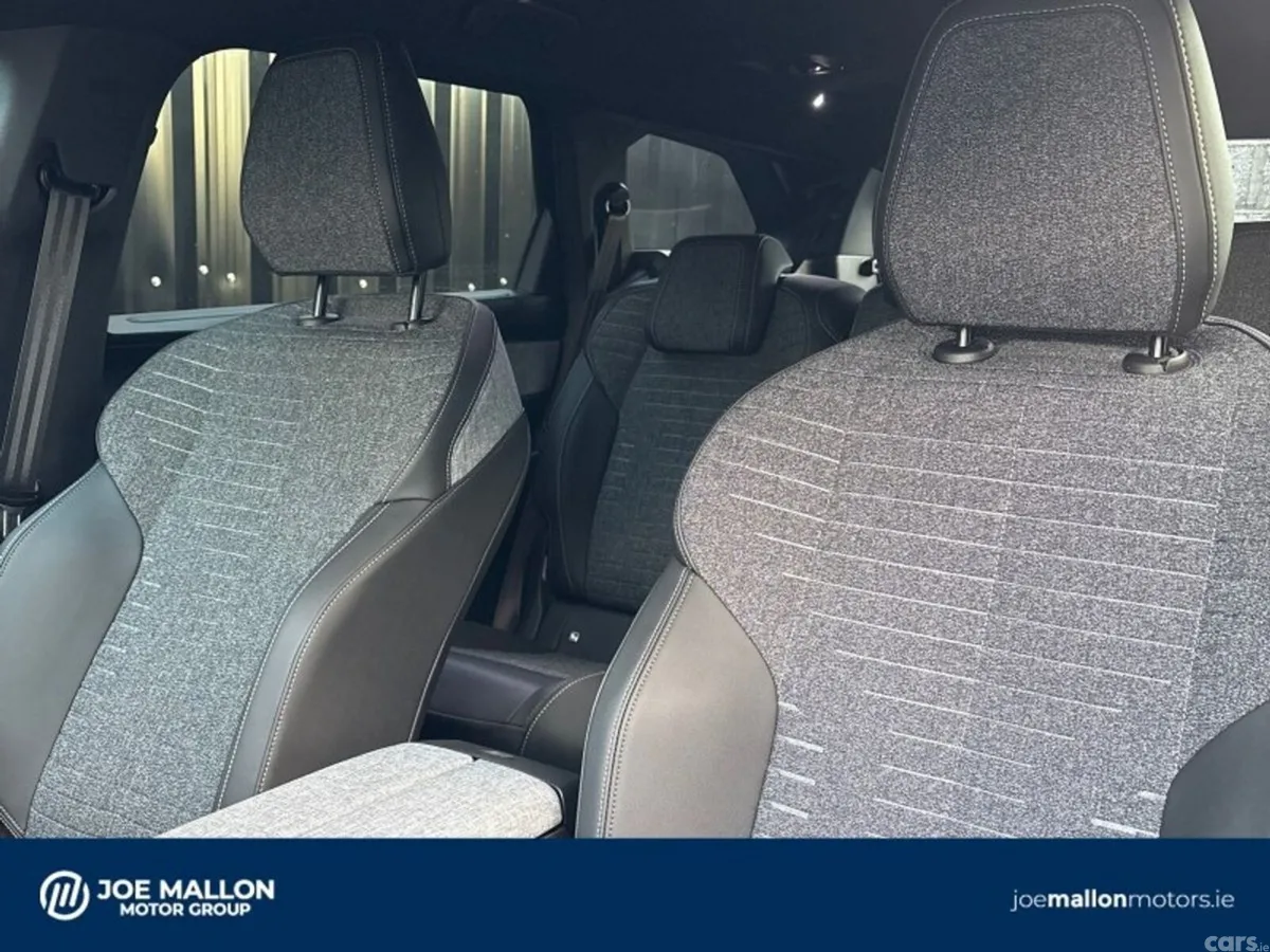 Peugeot 5008 SUV, Petrol Hybrid, 2027, Black