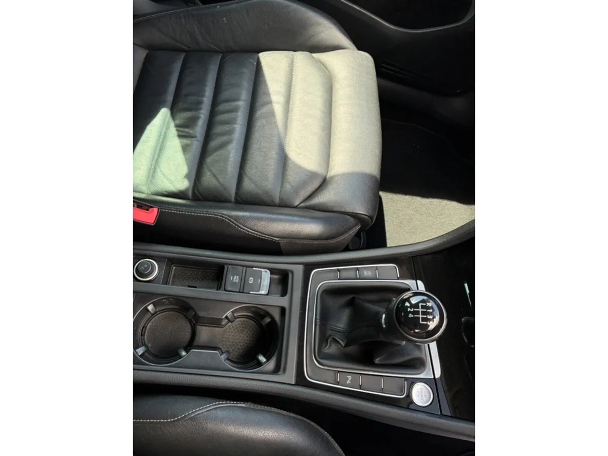 Volkswagen Golf Hatchback, Diesel, 2017, Grey