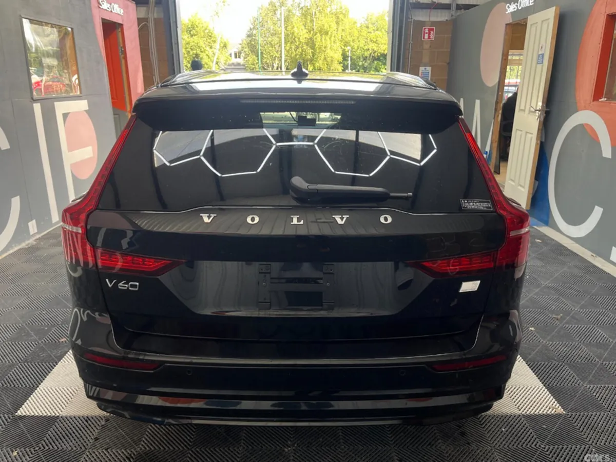 Volvo V60 Estate, Petrol Hybrid, 2024, Black