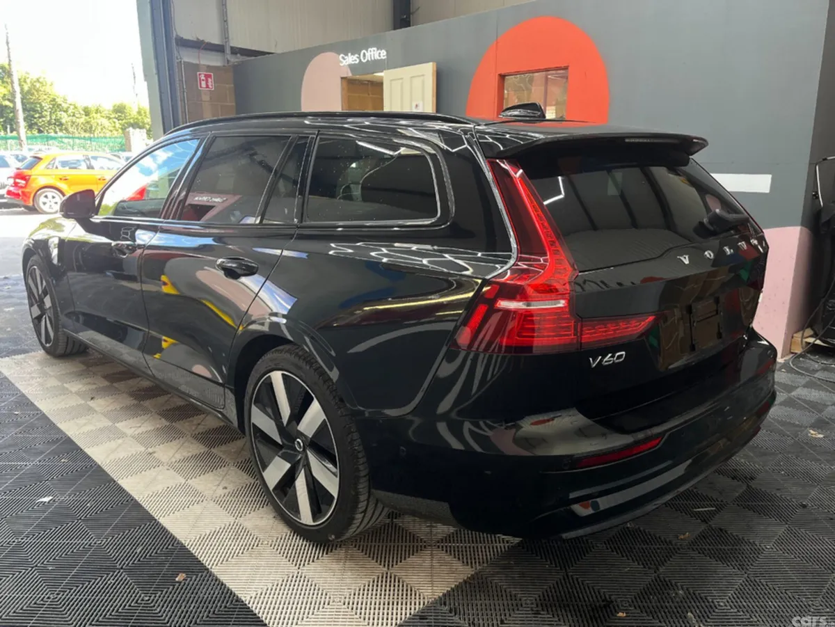 Volvo V60 Estate, Petrol Hybrid, 2024, Black