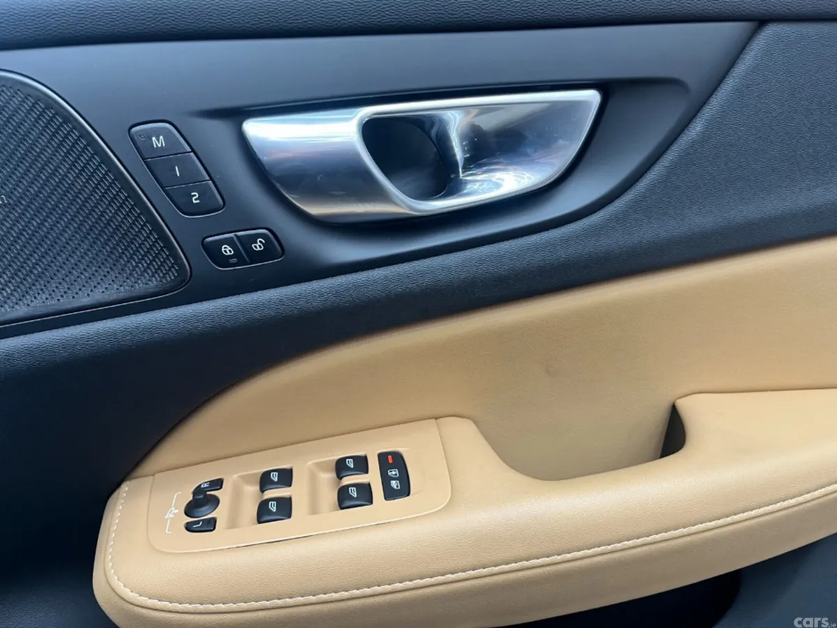 Volvo V60 Estate, Petrol Hybrid, 2024, Black