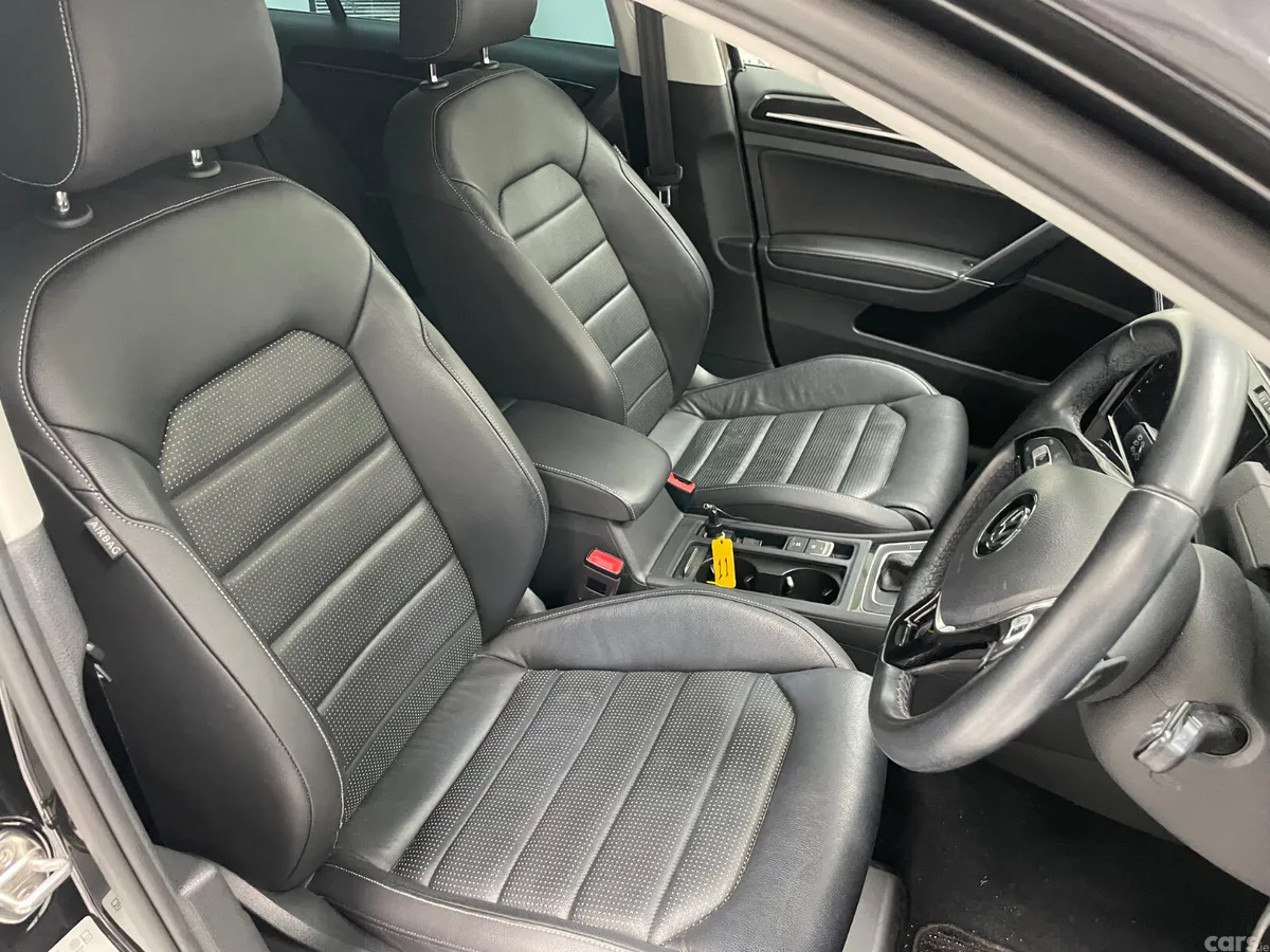Volkswagen Golf Hatchback, Petrol, 2019, Black