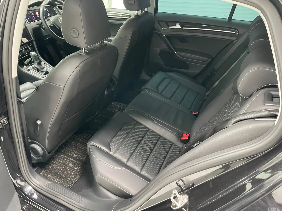 Volkswagen Golf Hatchback, Petrol, 2019, Black