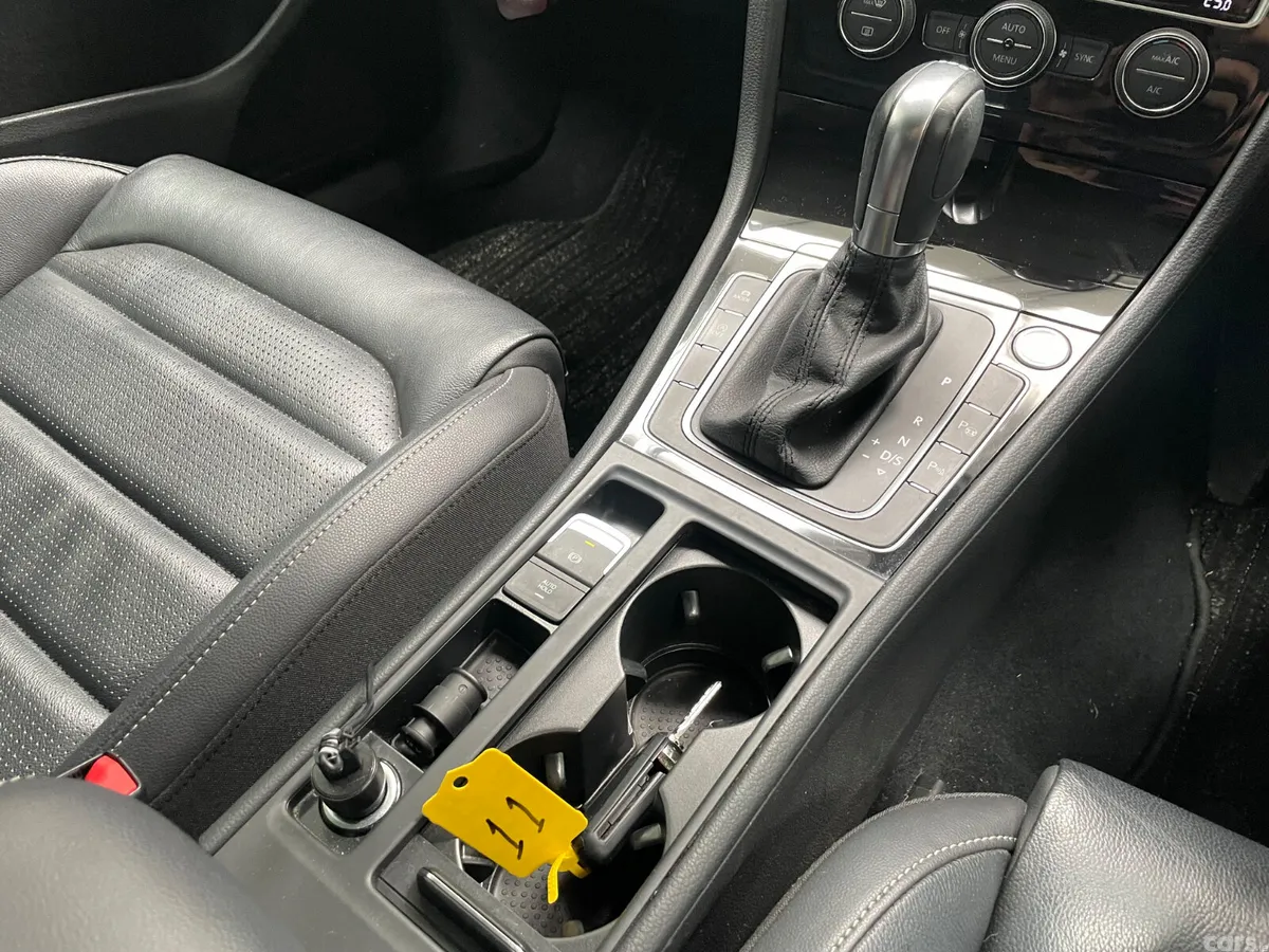 Volkswagen Golf Hatchback, Petrol, 2019, Black