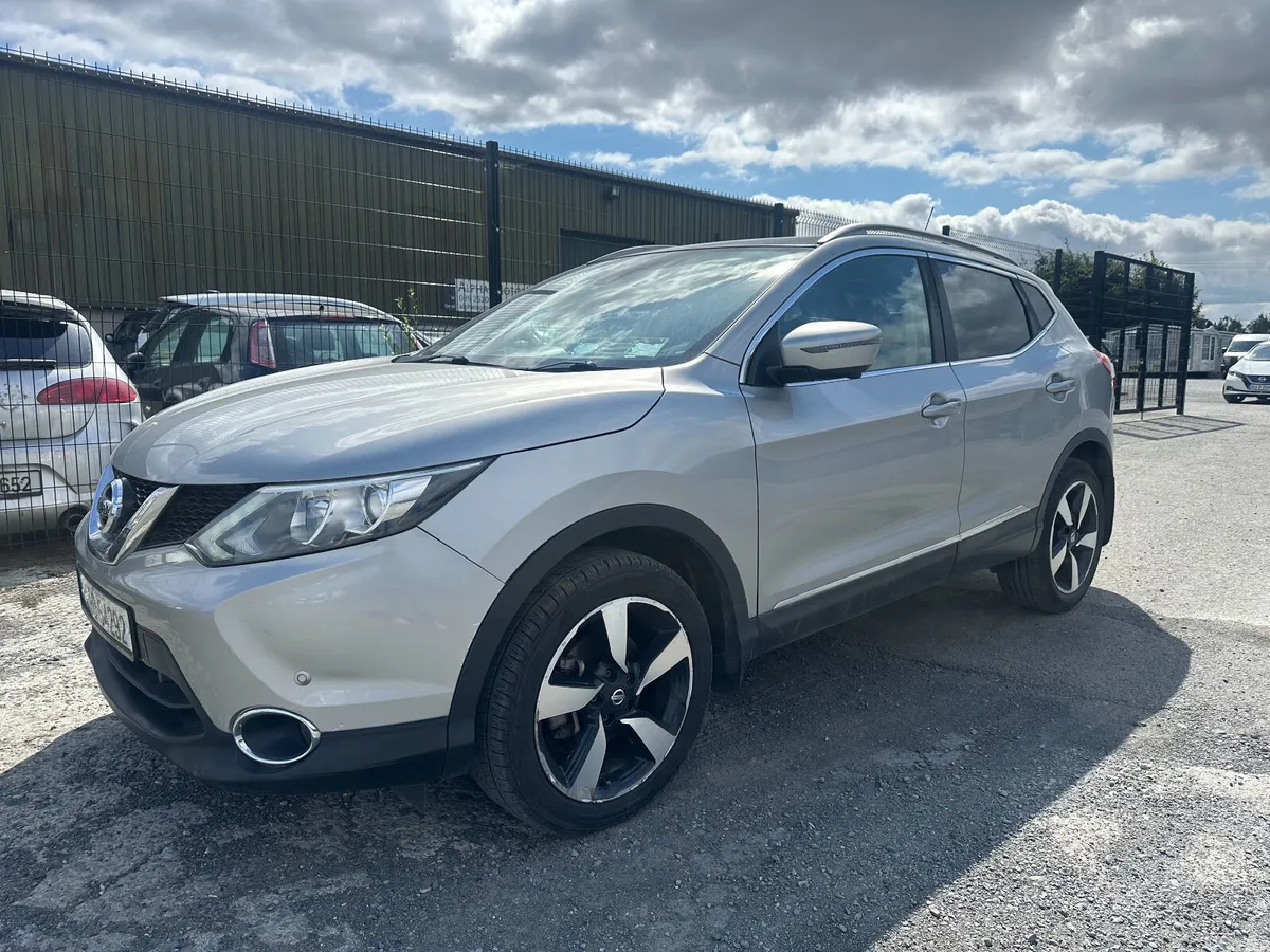 Nissan Qashqai SUV, Petrol, 2017, Silver
