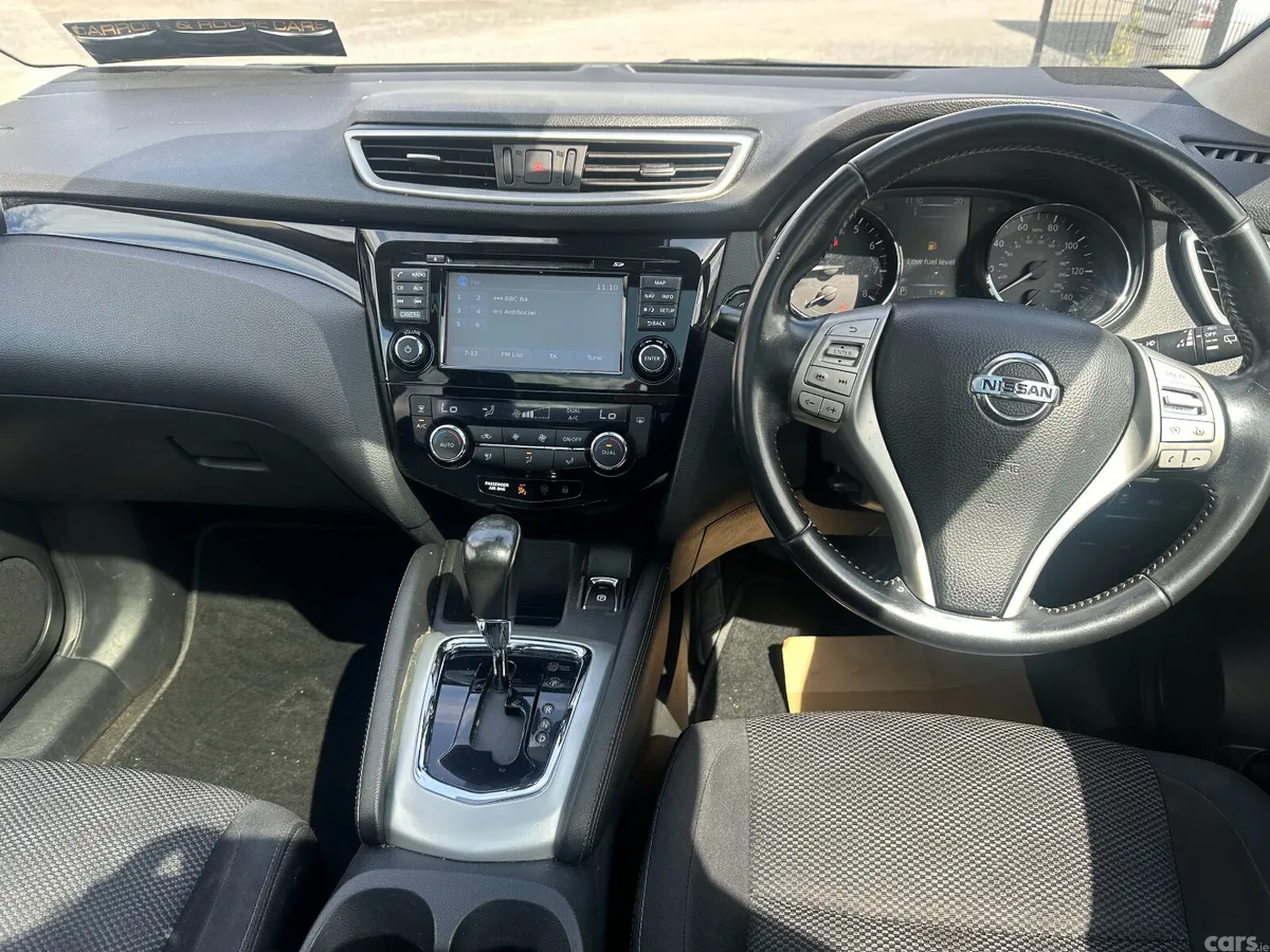 Nissan Qashqai SUV, Petrol, 2017, Silver