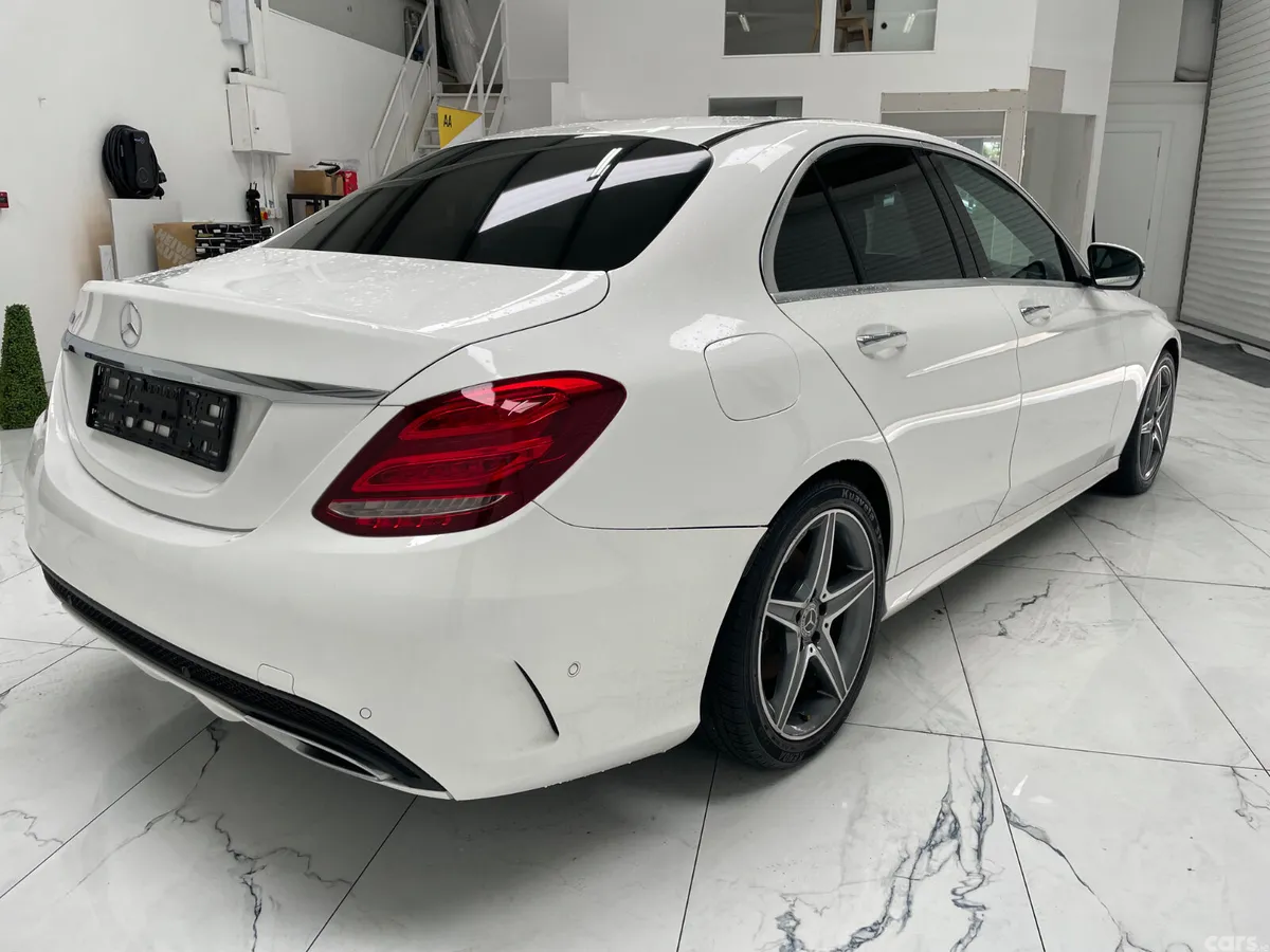 Mercedes-Benz 220 Saloon, Diesel, 2018, White