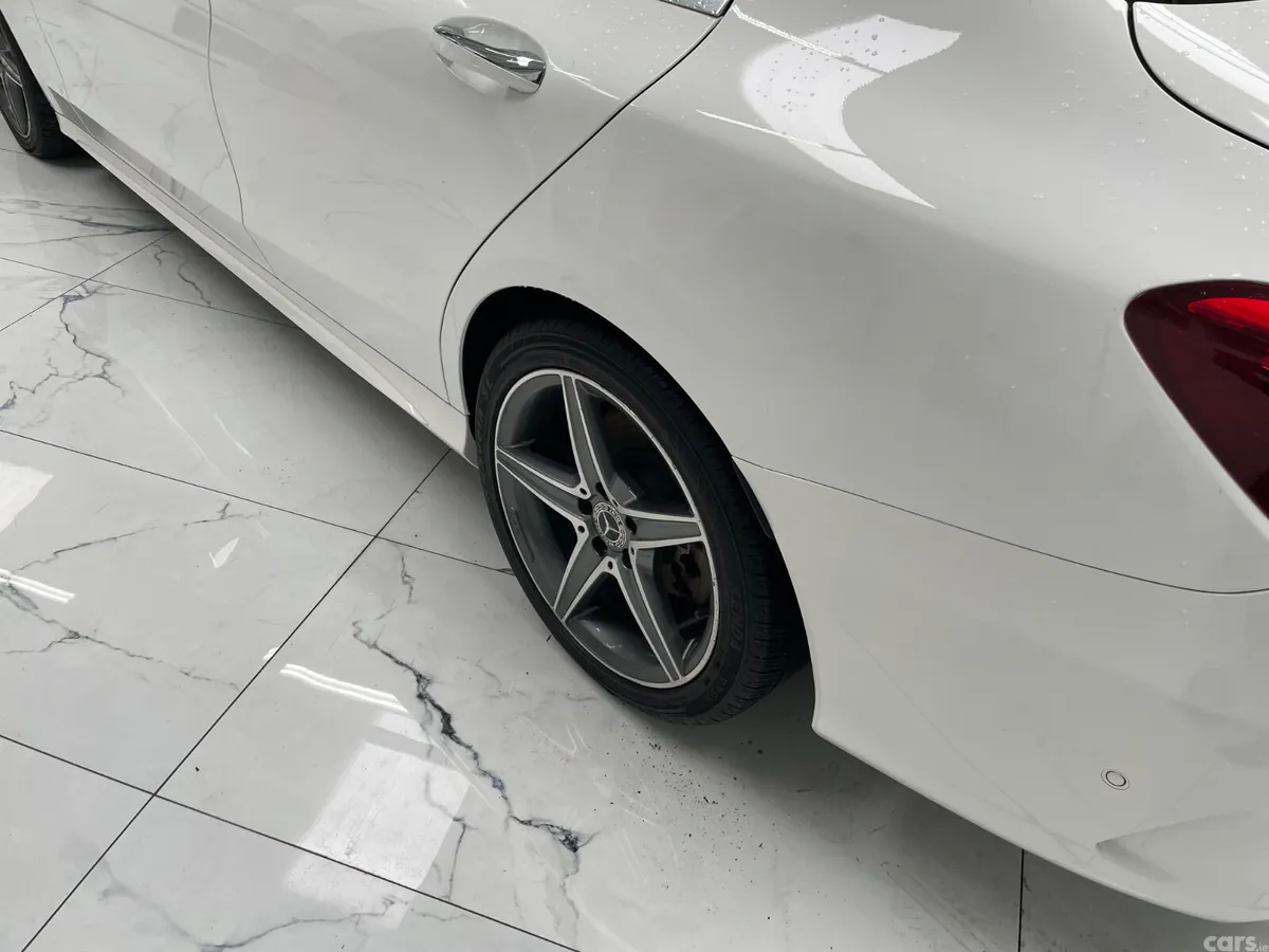 Mercedes-Benz 220 Saloon, Diesel, 2018, White