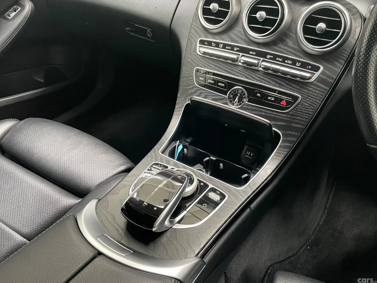 Mercedes-Benz 220 Saloon, Diesel, 2018, White