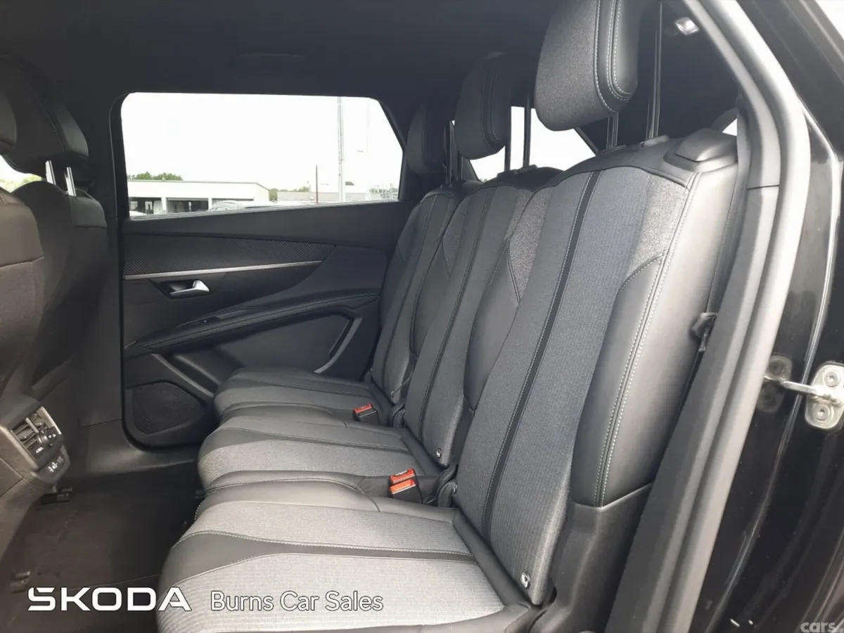 Peugeot 5008 MPV, Diesel, 2024, Black