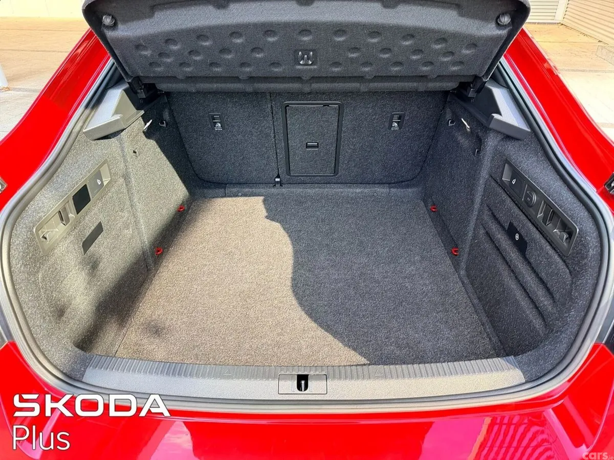 Skoda Superb Saloon, Diesel, 2023, Red