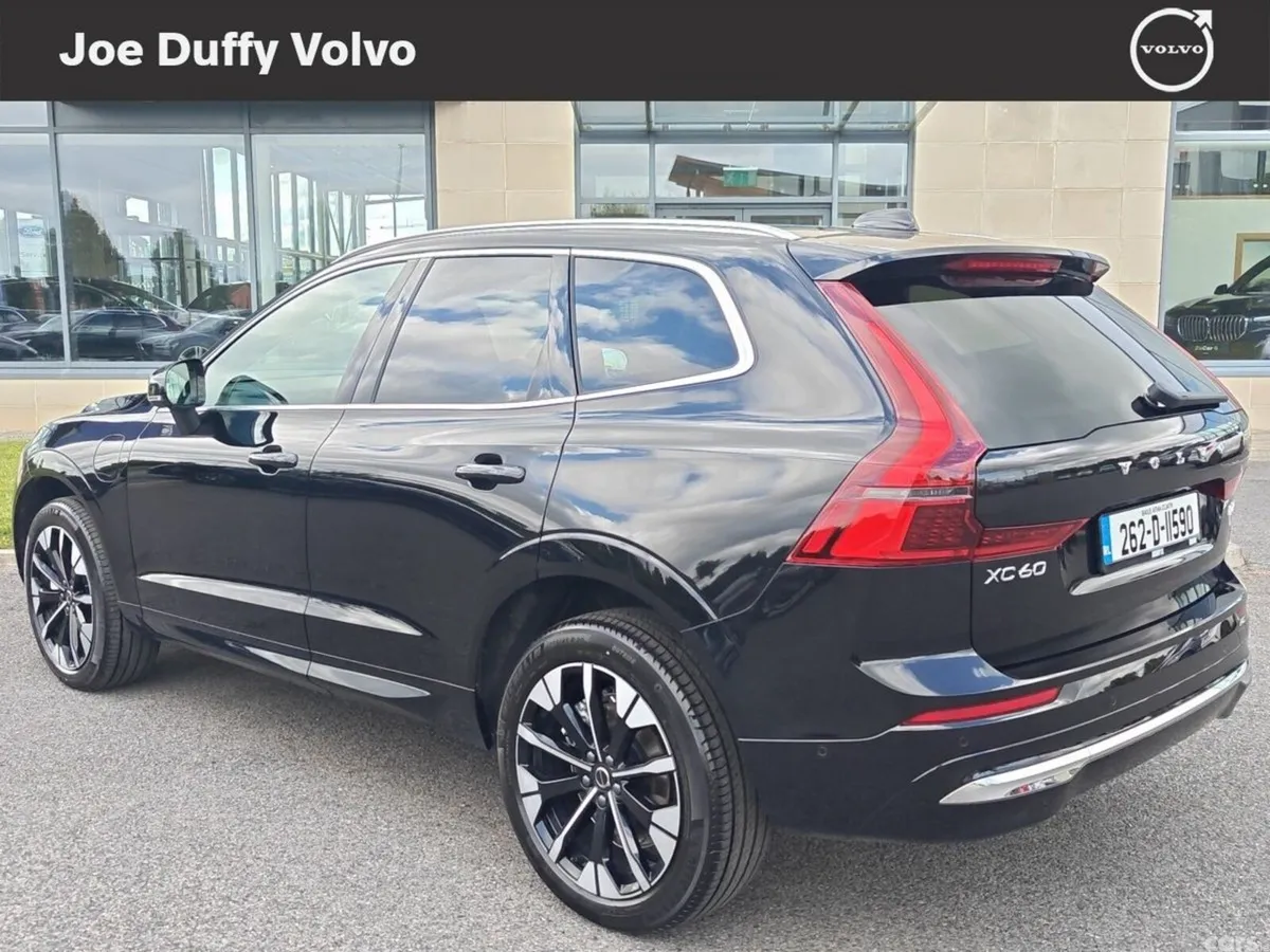 Volvo XC60 SUV, Petrol Plug-in Hybrid, 2026, Black