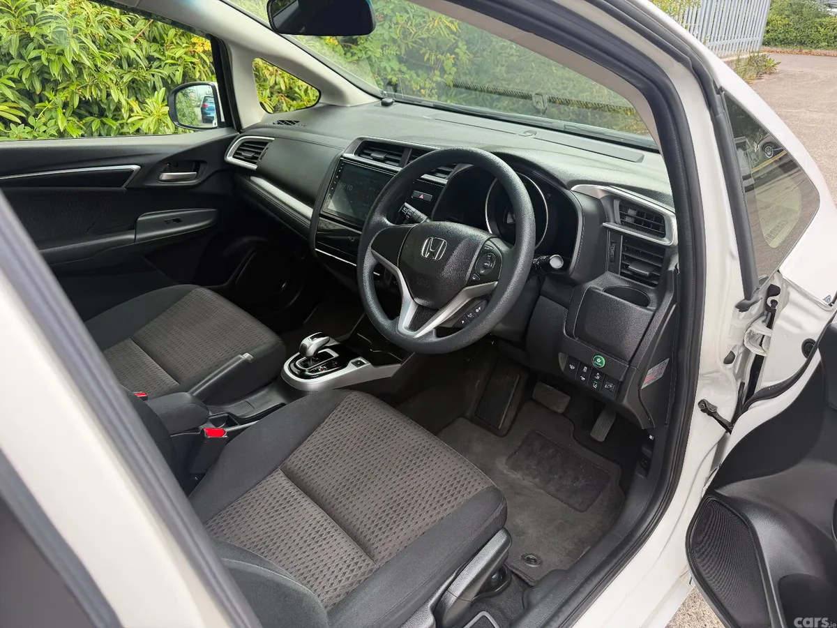 Honda Fit Hatchback, Petrol Hybrid, 2019, White