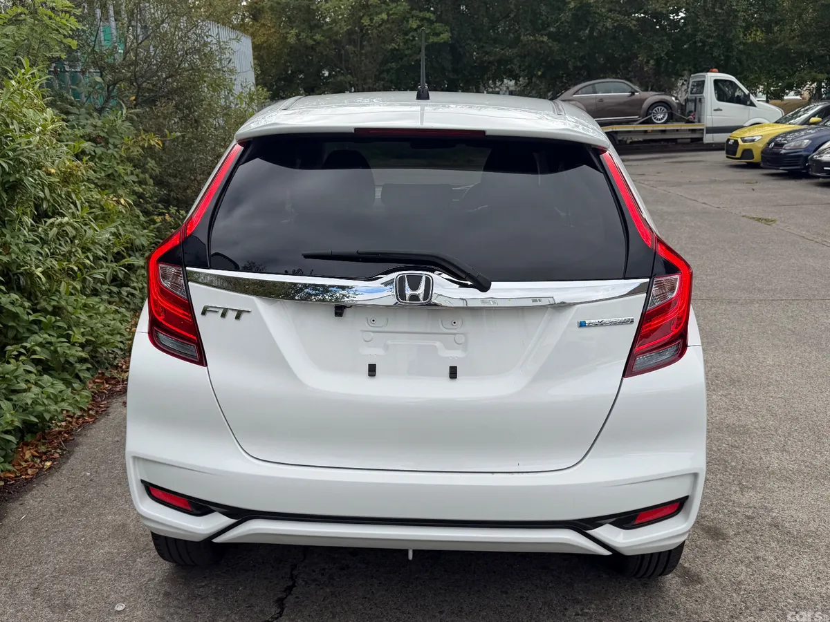 Honda Fit Hatchback, Petrol Hybrid, 2019, White