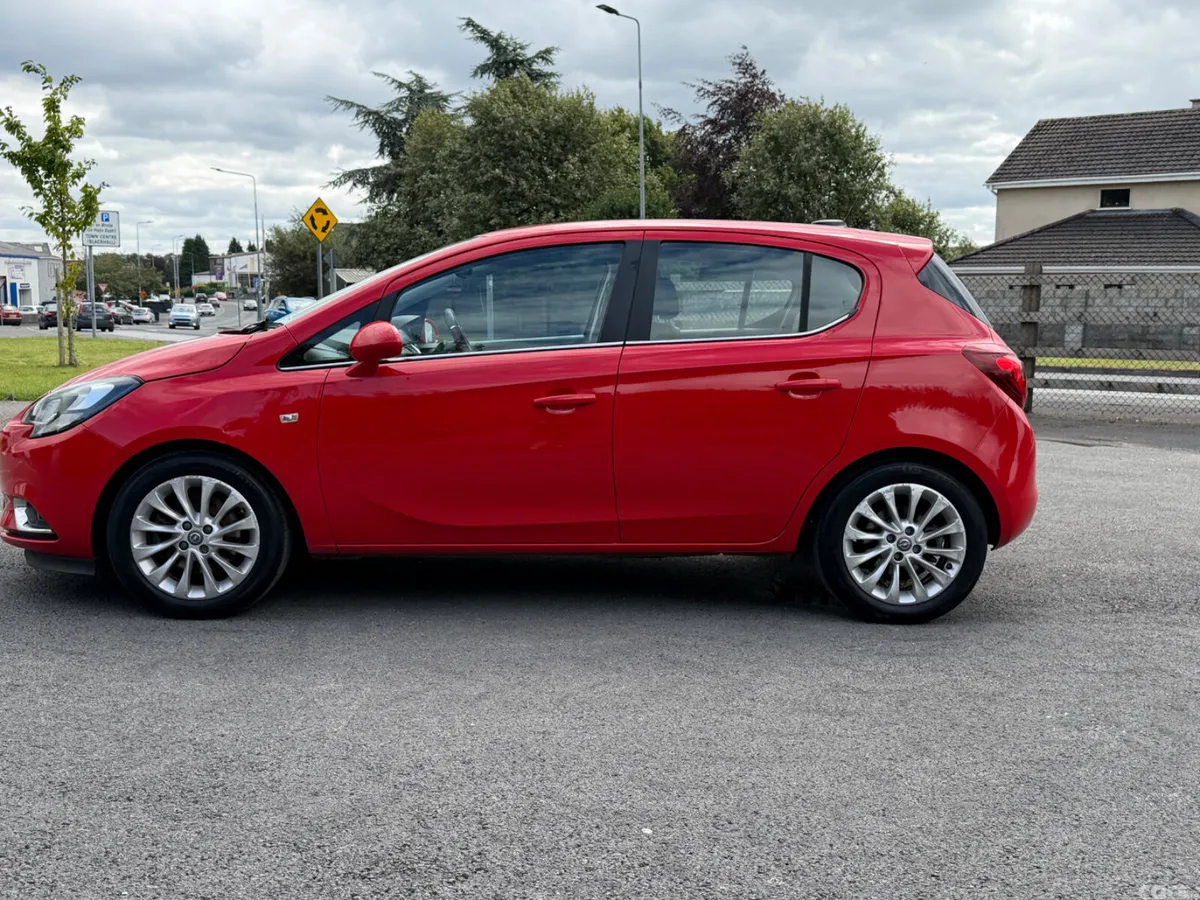Opel Corsa Hatchback, Diesel, 2017, Red