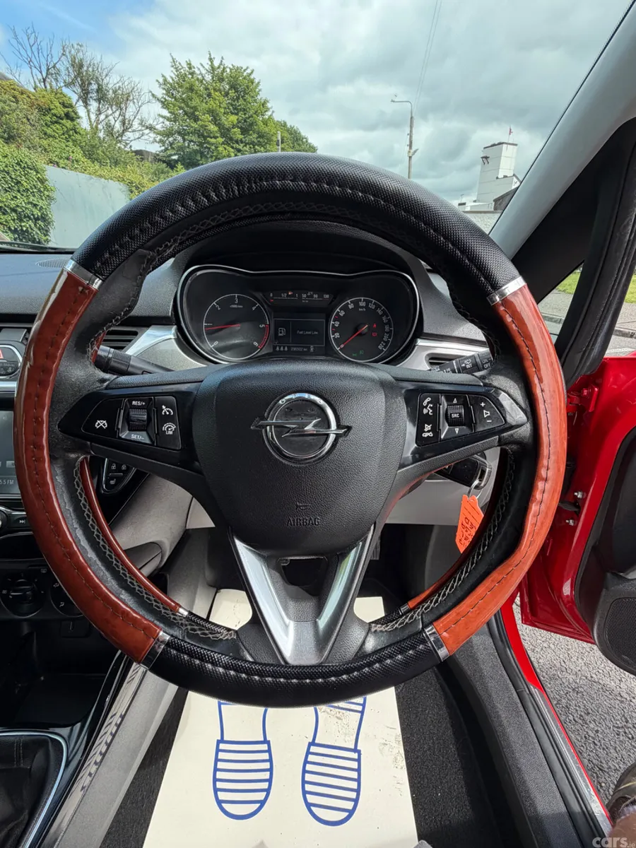 Opel Corsa Hatchback, Diesel, 2017, Red