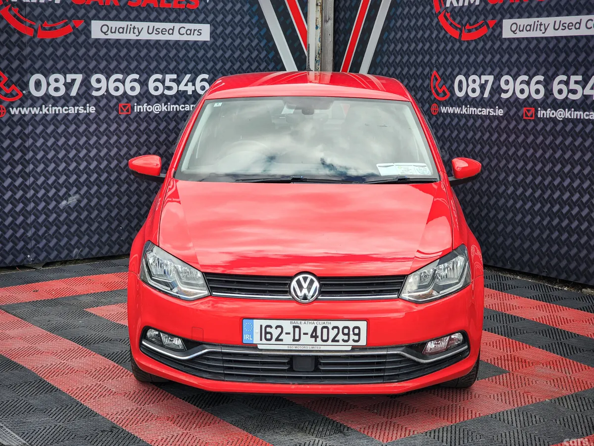 Volkswagen Polo Hatchback, Petrol, 2016, Red