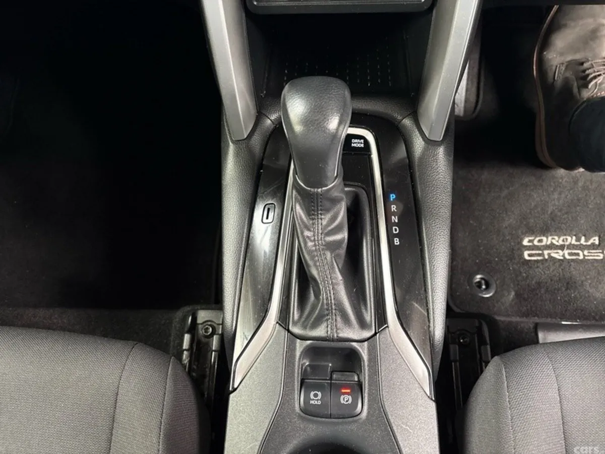 Toyota Corolla Cross SUV, Petrol Hybrid, 2024, Black
