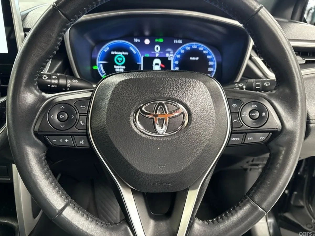 Toyota Corolla Cross SUV, Petrol Hybrid, 2024, Black