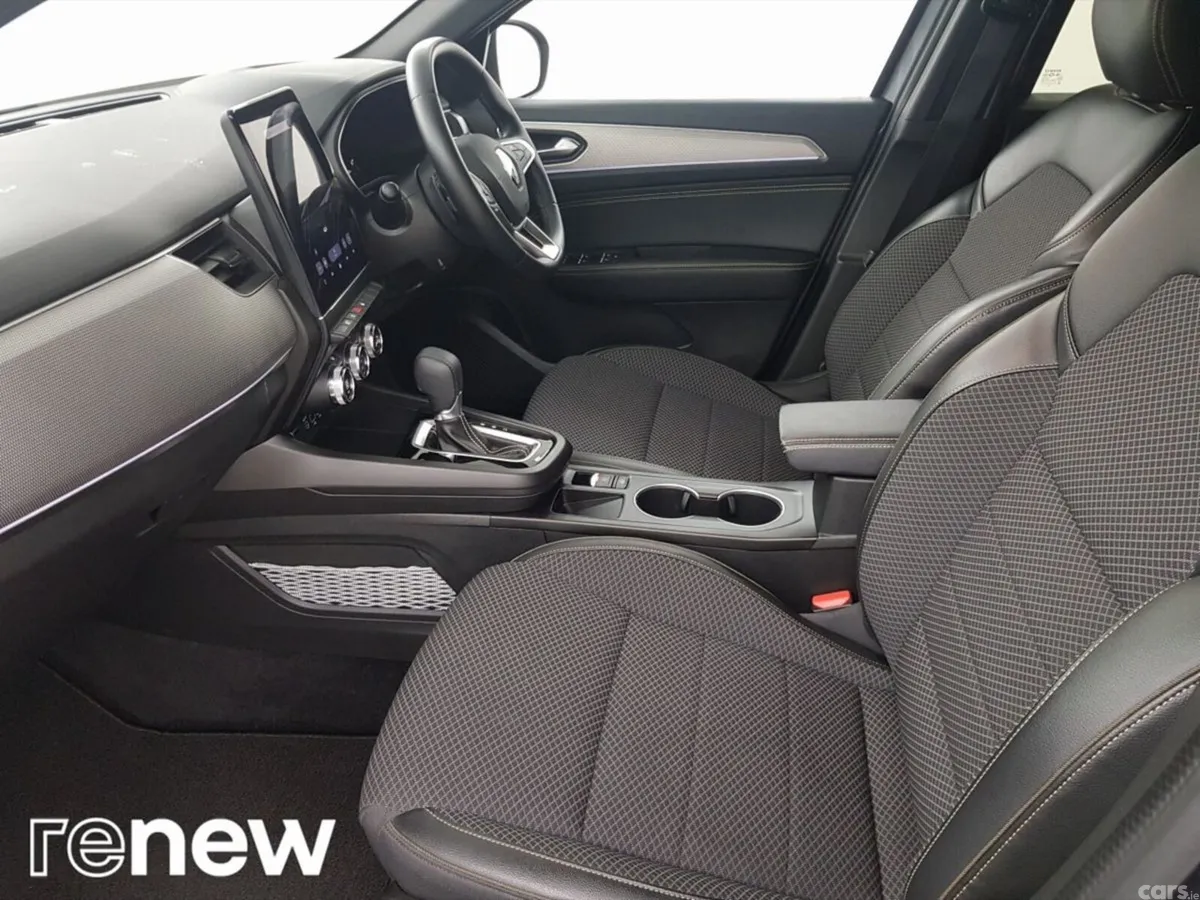 Renault Arkana Hatchback, Petrol, 2024, Grey