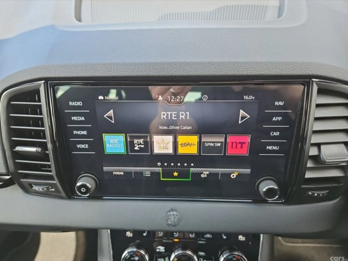 Skoda Karoq SUV, Diesel, 2026, Grey