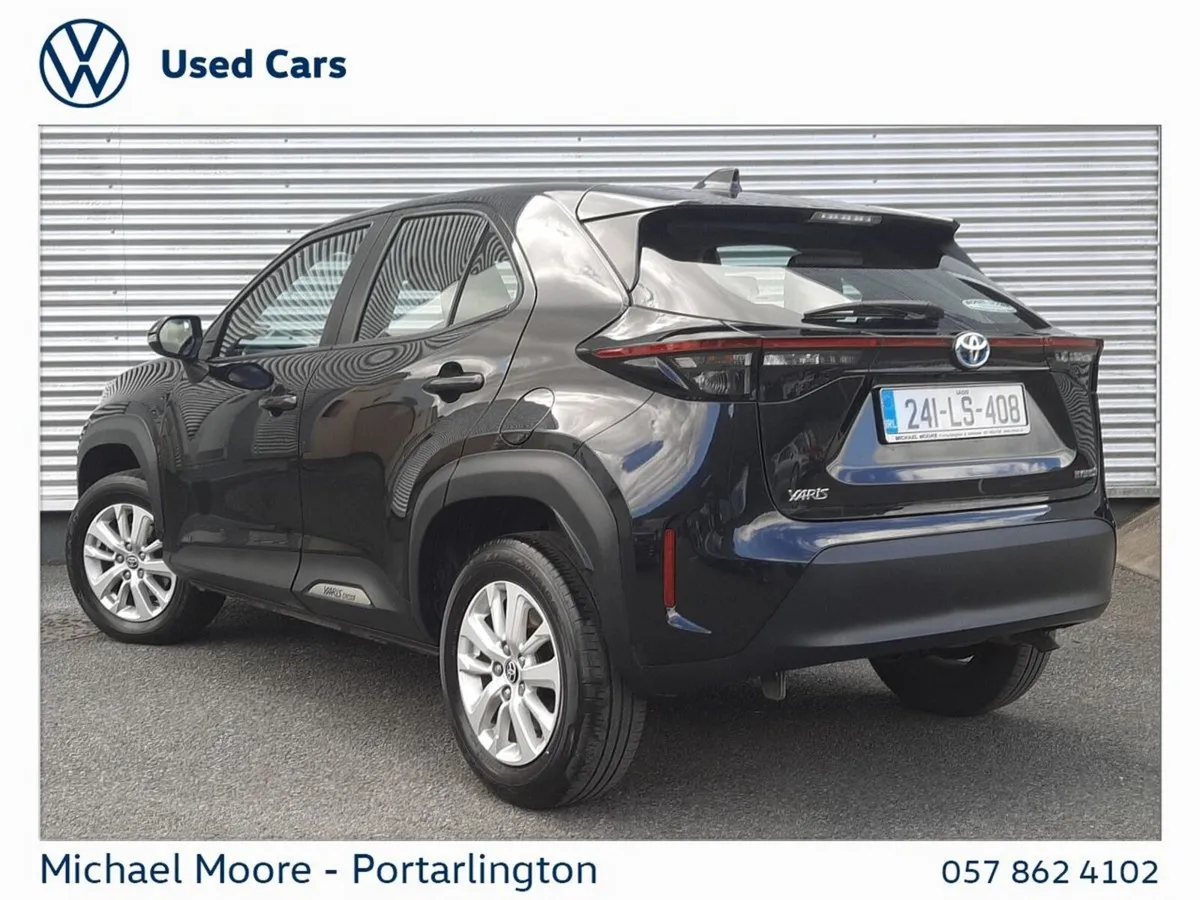 Toyota Yaris Cross Hatchback, Petrol Hybrid, 2024, Black