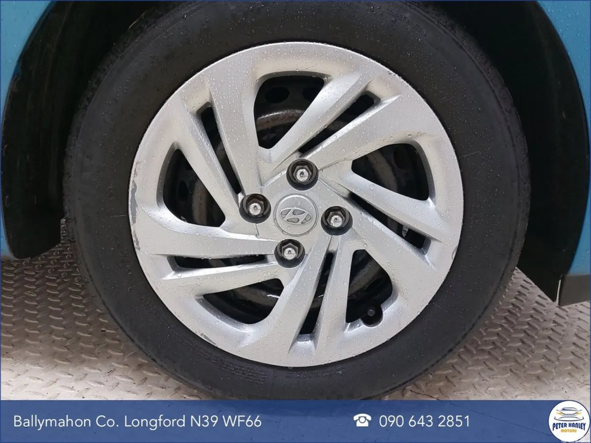 Hyundai i10 Hatchback, Petrol, 2021, Blue