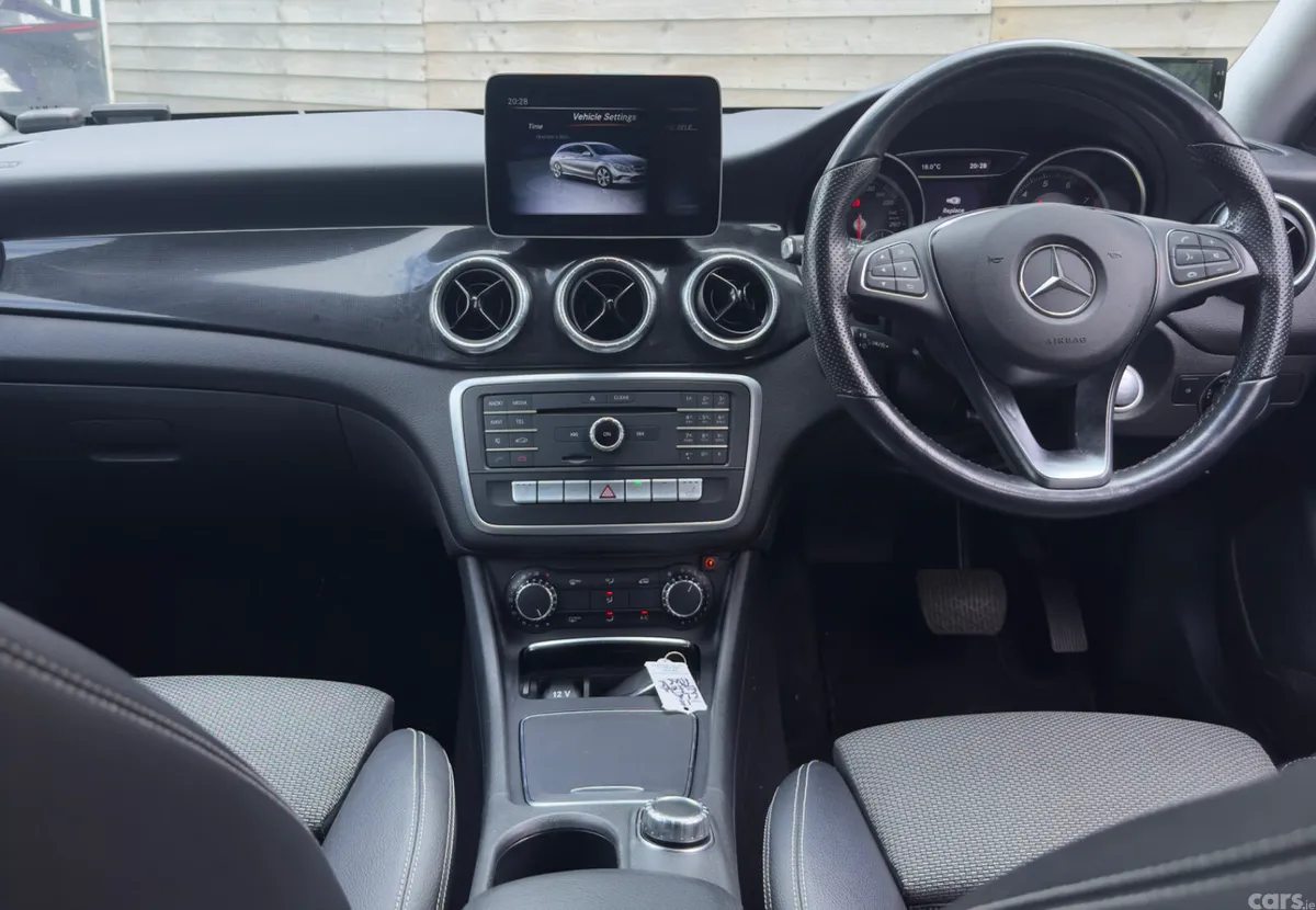 Mercedes-Benz CLA Estate, Petrol, 2018, Black