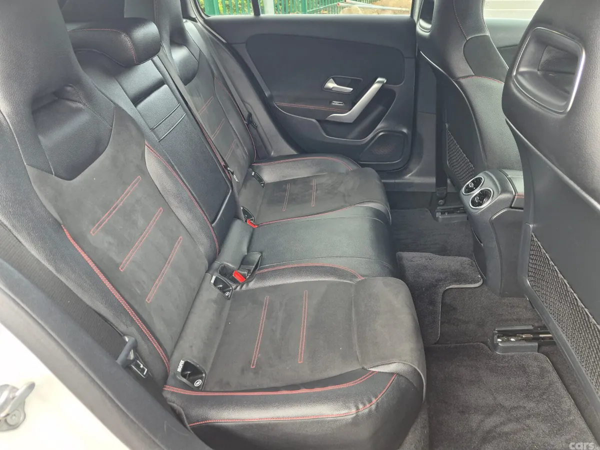 Mercedes-Benz A-Class Hatchback, Diesel, 2019, White