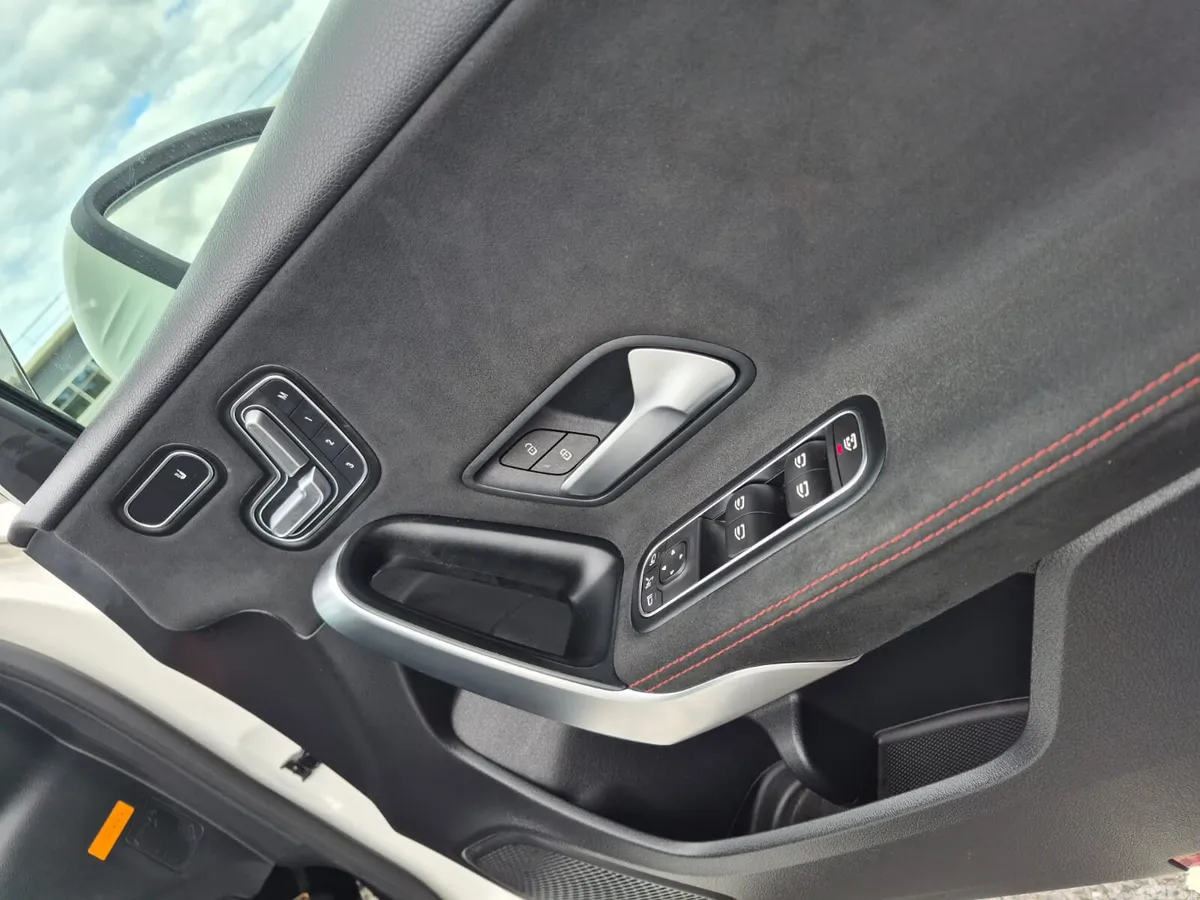 Mercedes-Benz A-Class Hatchback, Diesel, 2019, White