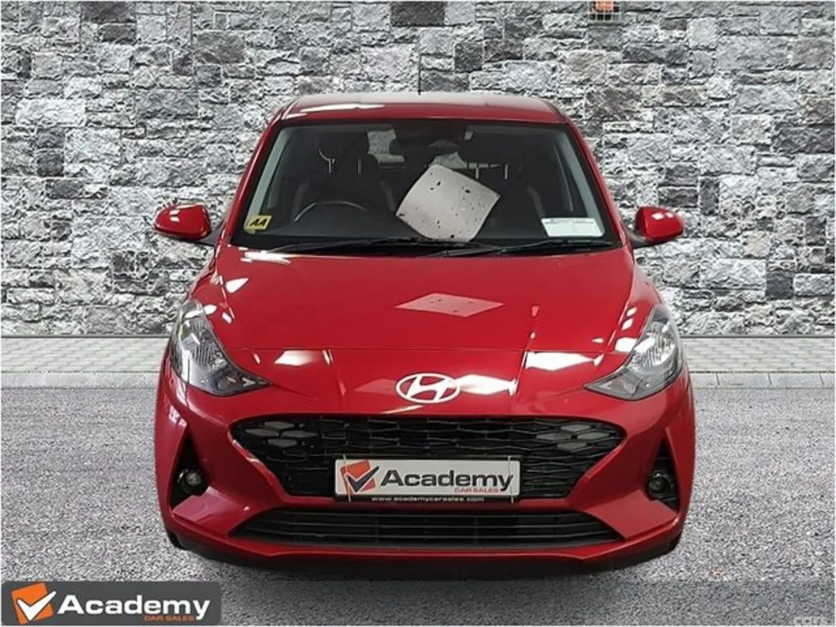 Hyundai i10 Hatchback, Petrol, 2023, Red