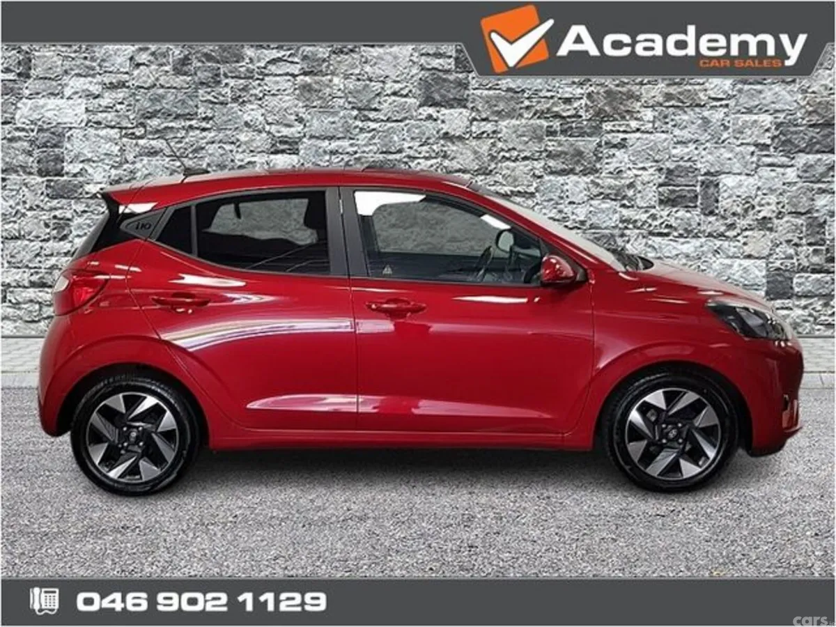Hyundai i10 Hatchback, Petrol, 2023, Red