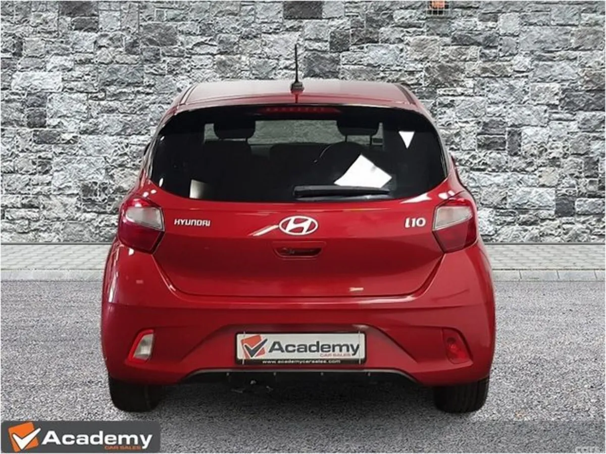 Hyundai i10 Hatchback, Petrol, 2023, Red