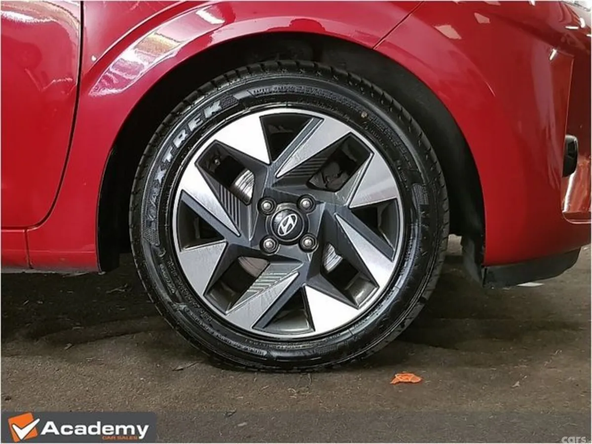 Hyundai i10 Hatchback, Petrol, 2023, Red