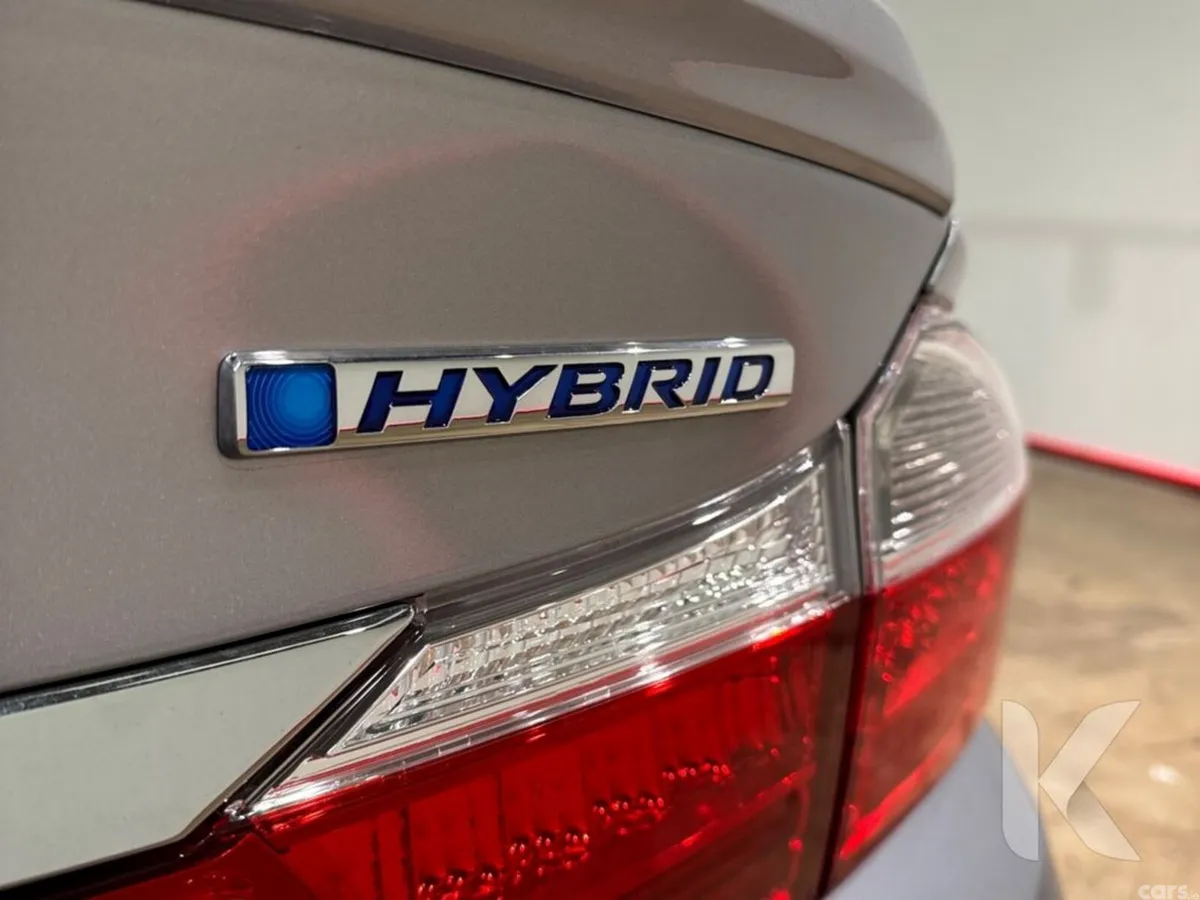 Honda Grace Saloon, Petrol Hybrid, 2019, Silver
