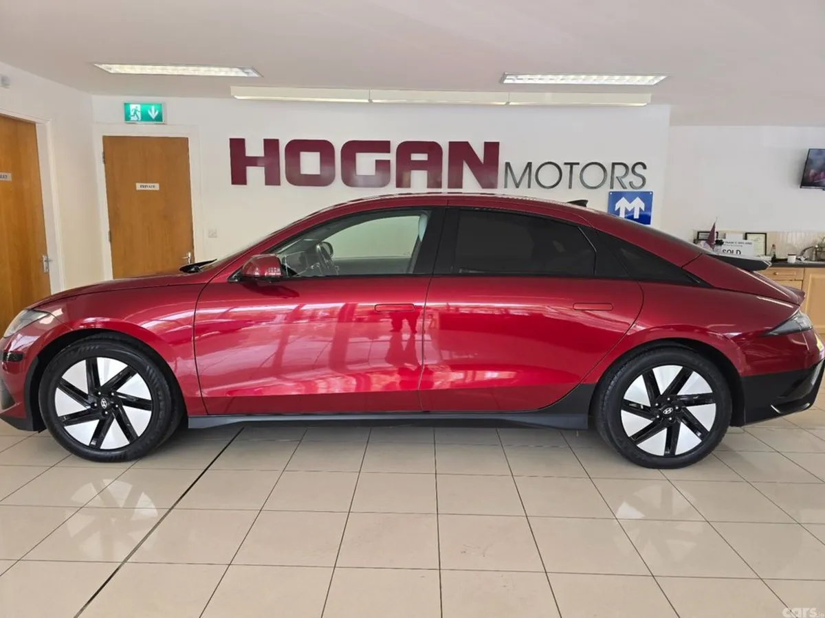 Hyundai IONIQ 6 Saloon, Electric, 2023, Red