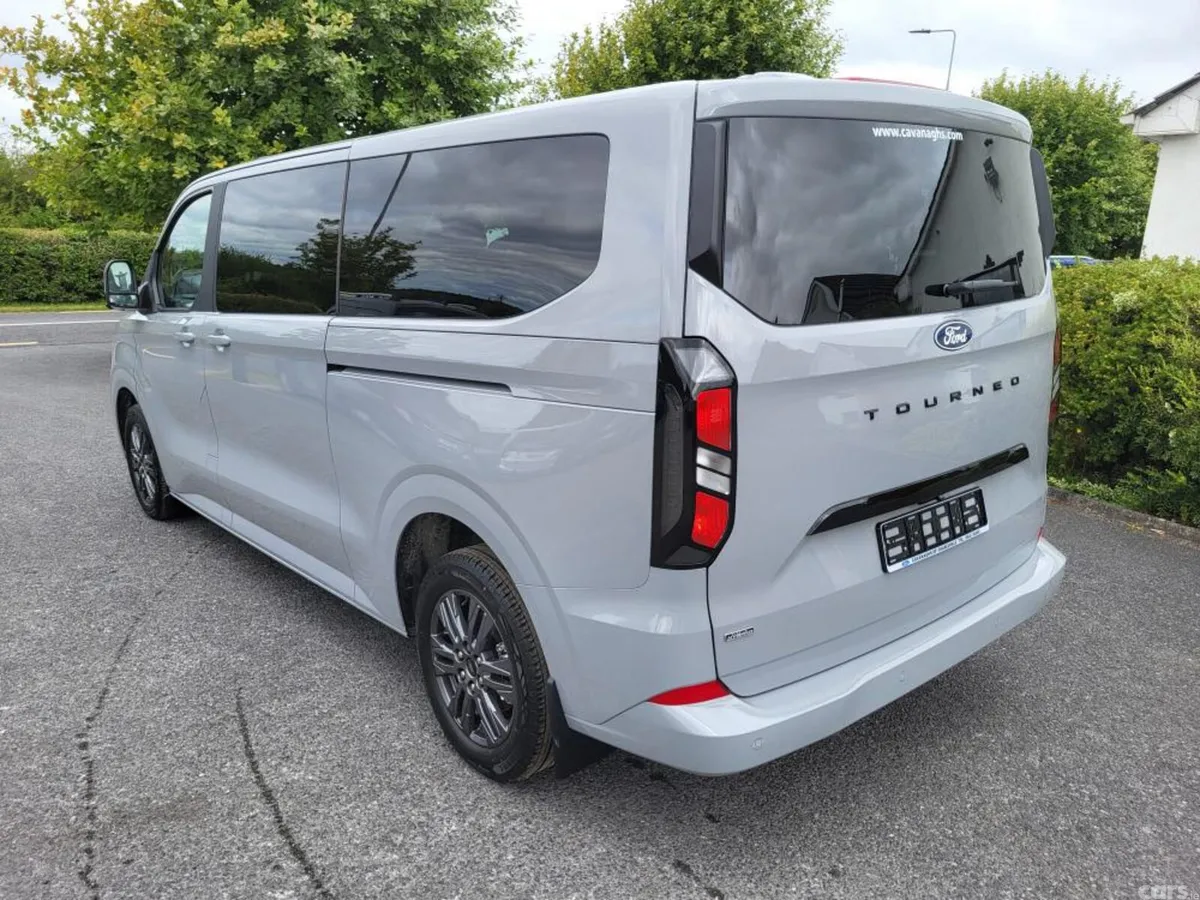 Ford Tourneo Custom MPV, Petrol Plug-in Hybrid, 2026, Grey