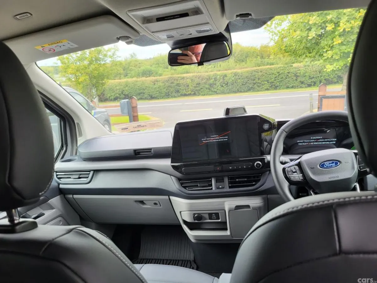 Ford Tourneo Custom MPV, Petrol Plug-in Hybrid, 2026, Grey