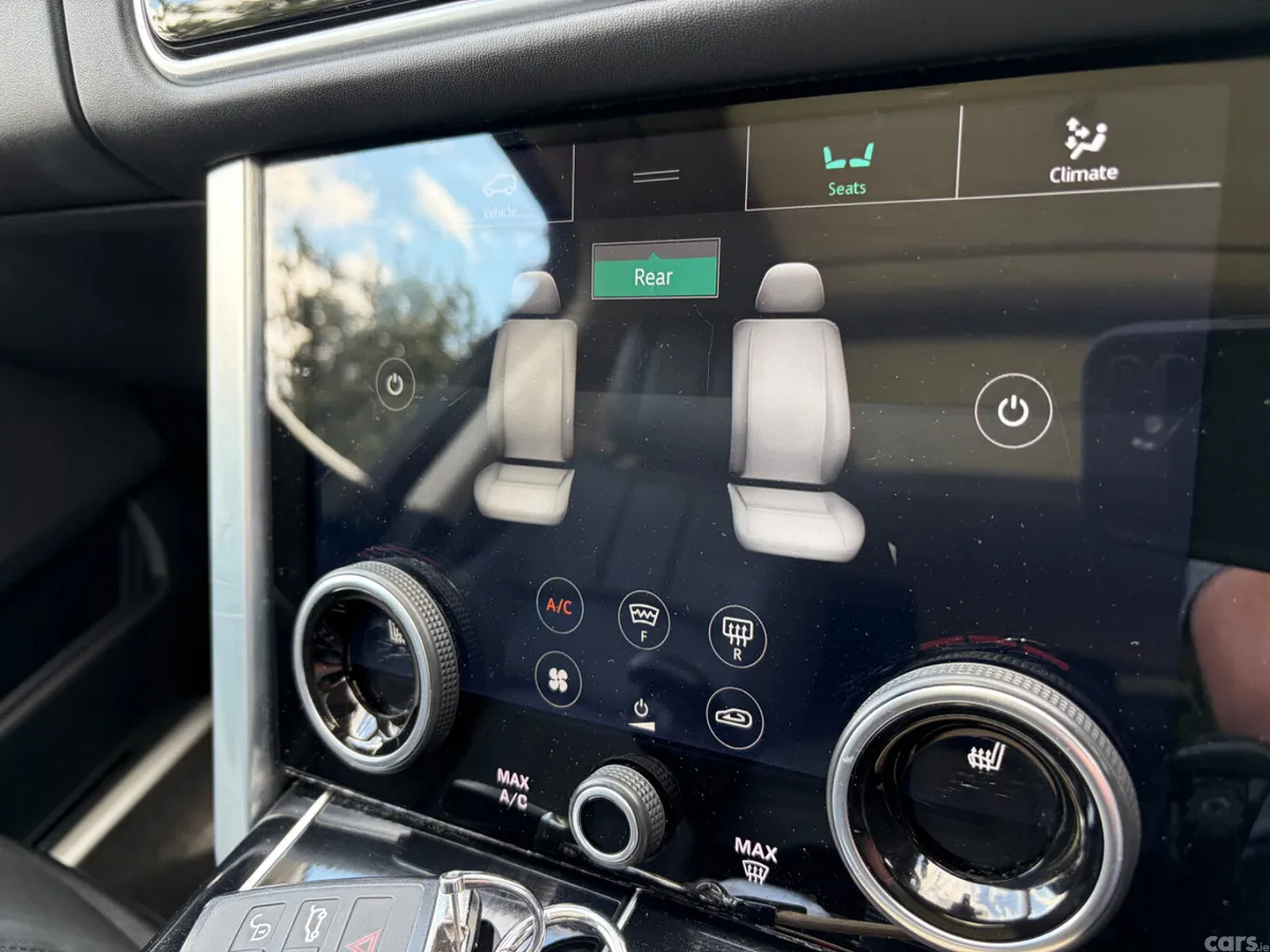 Land Rover Range Rover SUV, Petrol Hybrid, 2021, Black