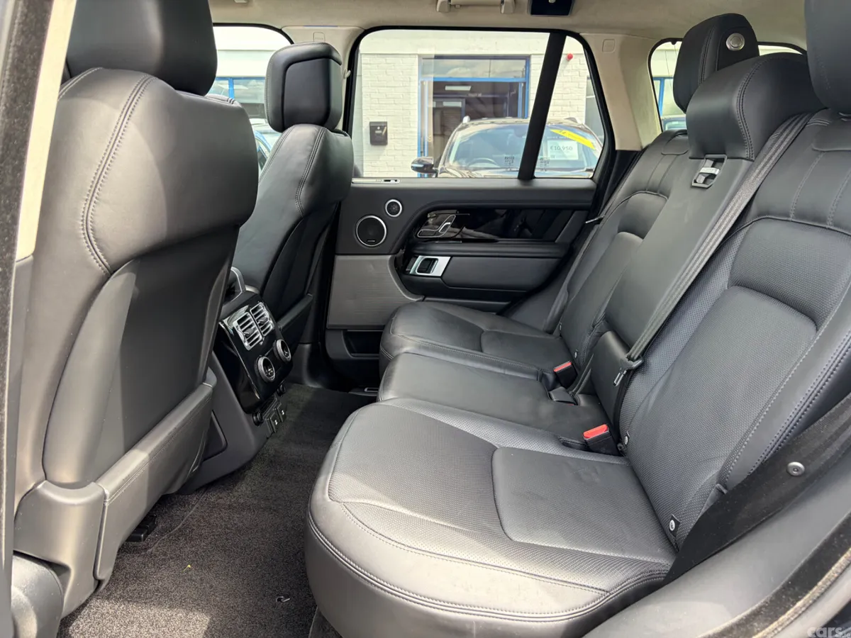 Land Rover Range Rover SUV, Petrol Hybrid, 2021, Black